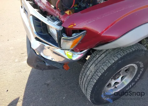 1997 Toyota Tacoma Base V6 z USA, uszkodzony, nr VIN 4TAPN62N3VZ311061